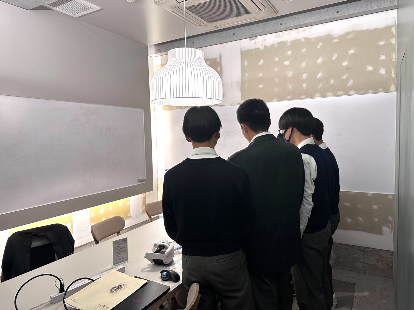 京都市立西京高等学校附属中学校3年生の企業訪問の受け入れを行いました